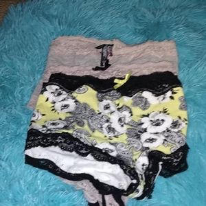 Torrid cotton cheeky panties x3